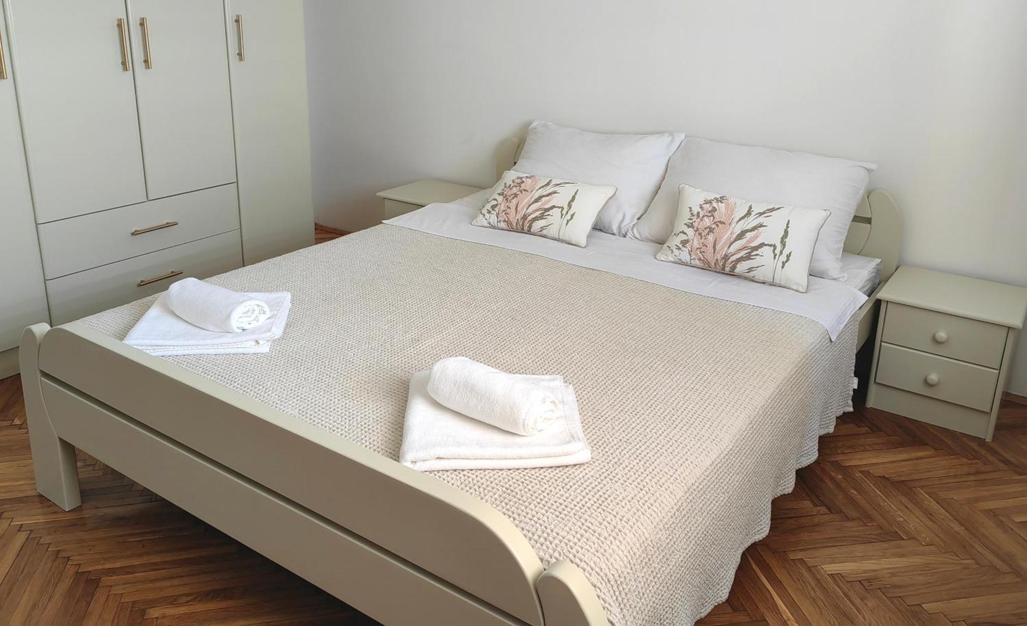 Orient Apartman Sremska Kamenica 外观 照片